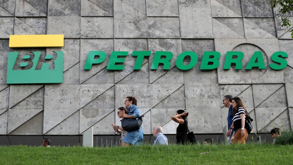 Funcionários relatam assédio na Petrobras