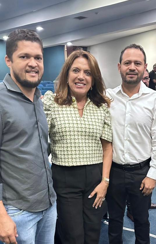 Prefeitos de Campos Belos e Divinópolis convidam Gracinha Caiado para ser madrinha da CPE