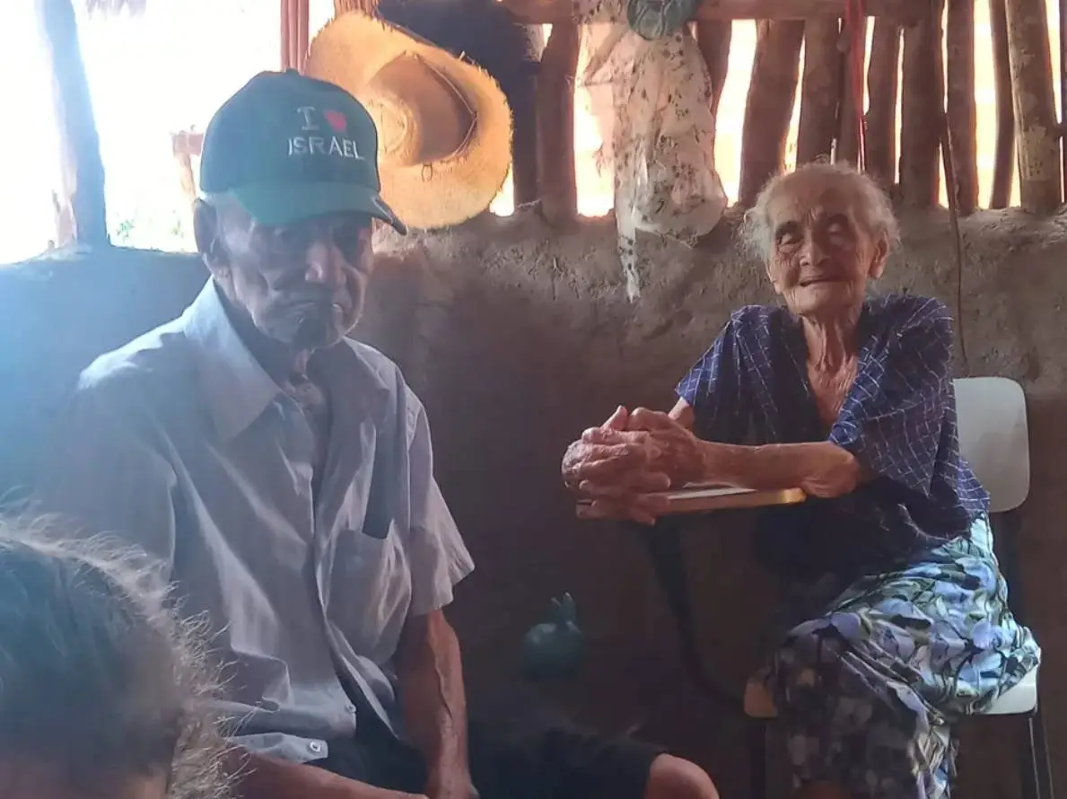Idoso de 105 anos que morreu no mesmo dia da esposa de 100 anos em Paranã (TO), tinha avisado a família ‘vamos morrer juntos’