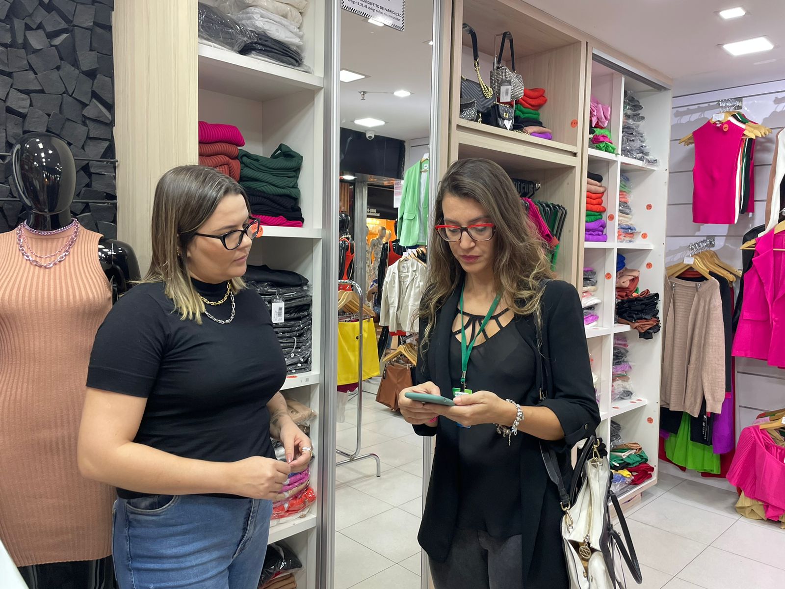 Governo de Goiás lança ações para zerar dívida de empresários do setor da moda