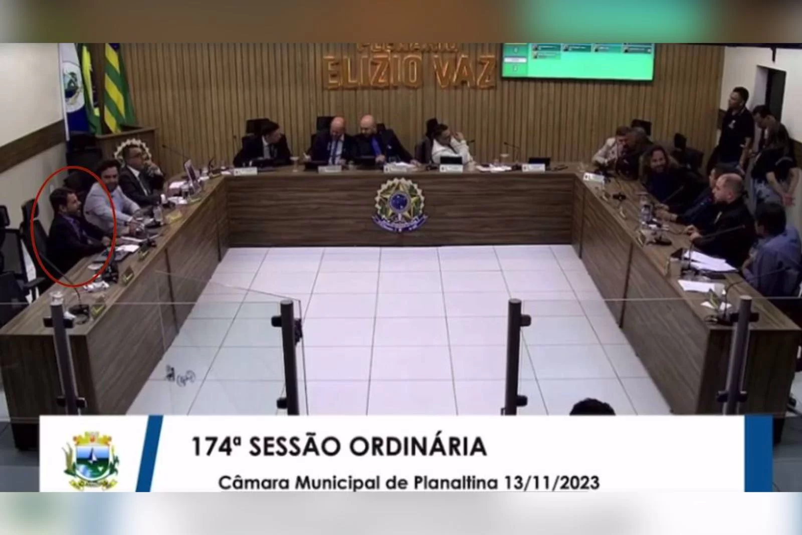 Em sessão, vereador faz som de macaco para colega negro na Câmara de Planaltina (GO)