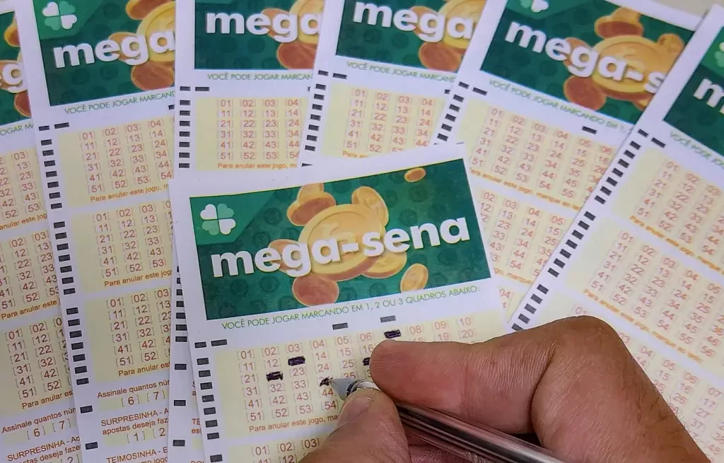 Campos Belos (GO) novamente: duas apostas de Goiás acertam números da Mega-Sena acumulada e levam mais de R$ 94 mil