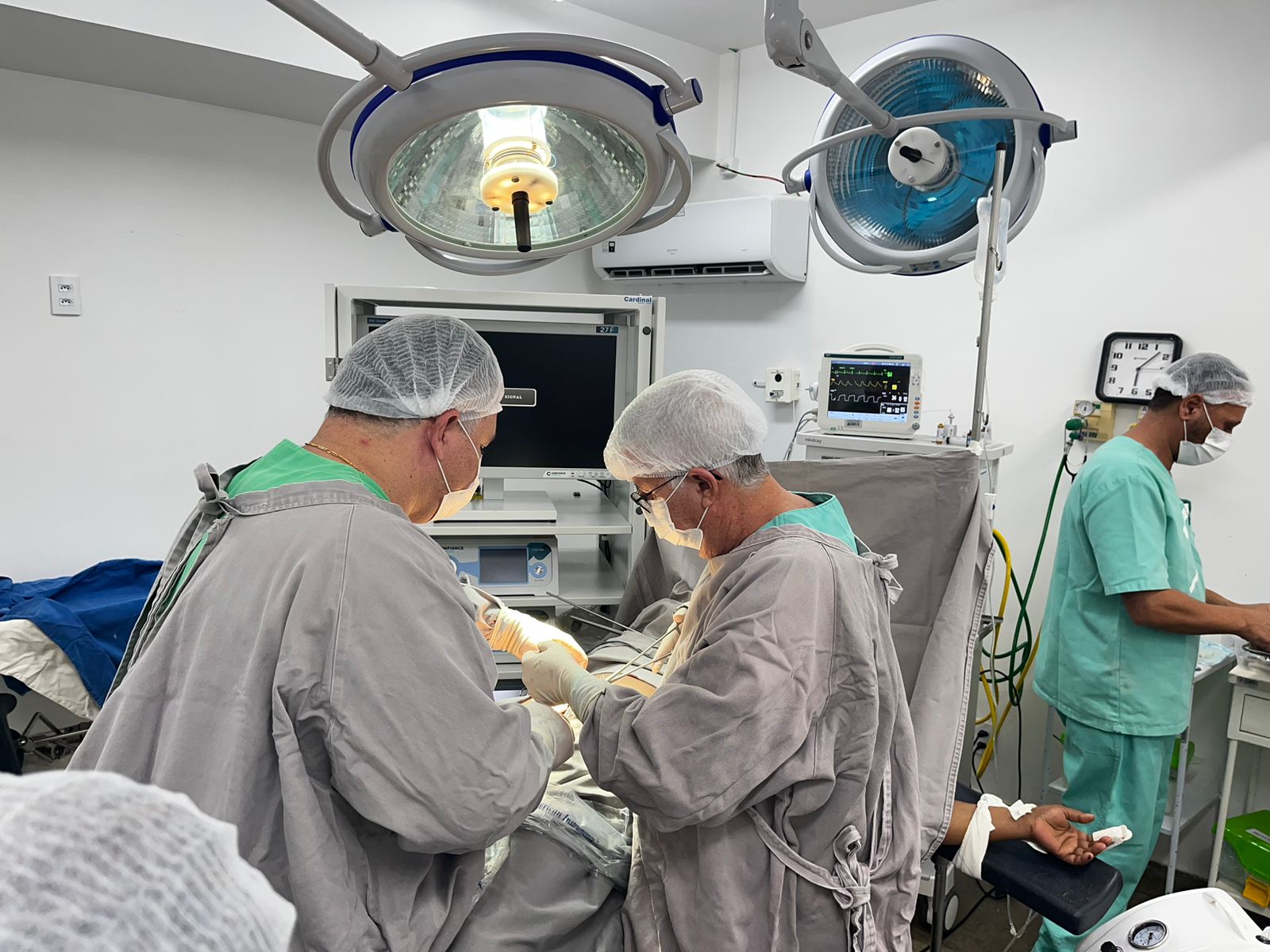 Primeira cirurgia por videolaparoscopia é realizada no Hospital Regional de Dianópolis (TO)