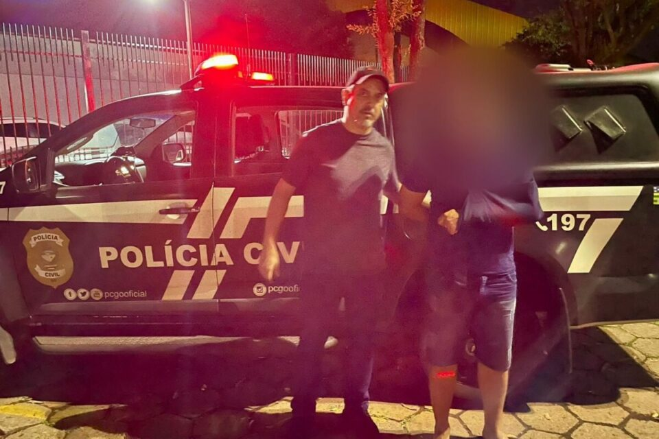 Homem é preso por agredir, tirar dinheiro e deixar a mãe sem comida em Niquelândia (GO)