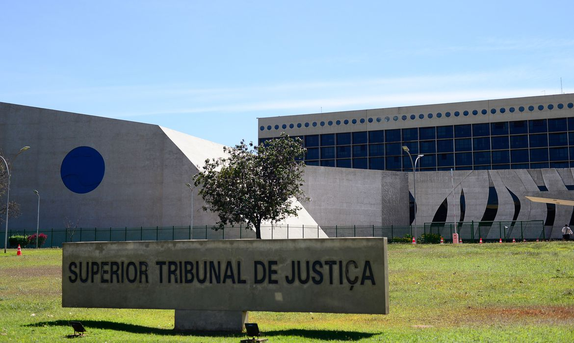 Homicídio em Campos Belos (GO): STJ reinclui crime de embriaguez ao volante a réu que agora deve ser levado a júri