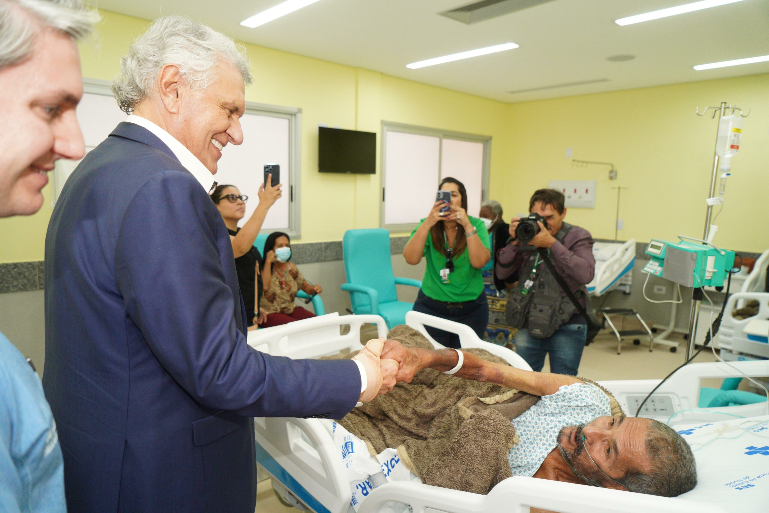 Hospital Estadual de Águas Lindas (GO) realiza 160 atendimentos no primeiro dia