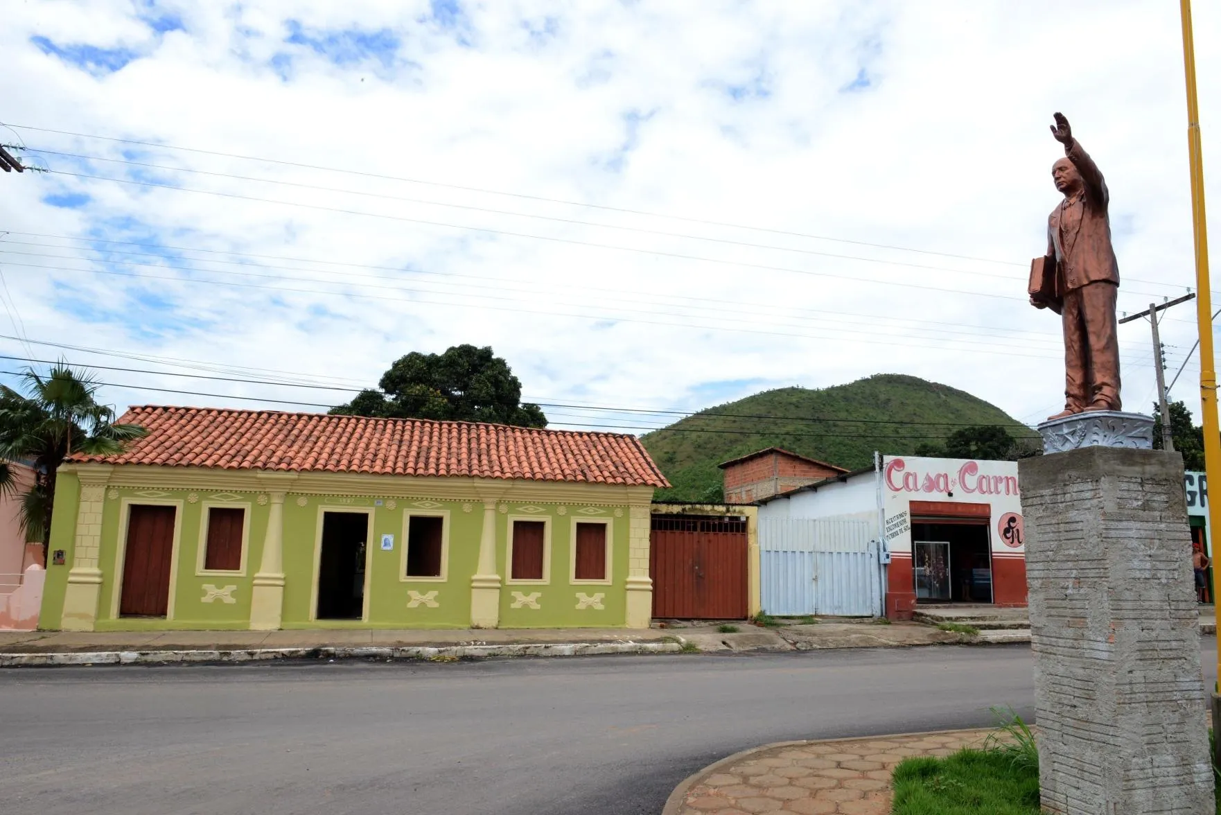 Vereadores de Monte Alegre de Goiás aumentam próprios salários em quase 40%