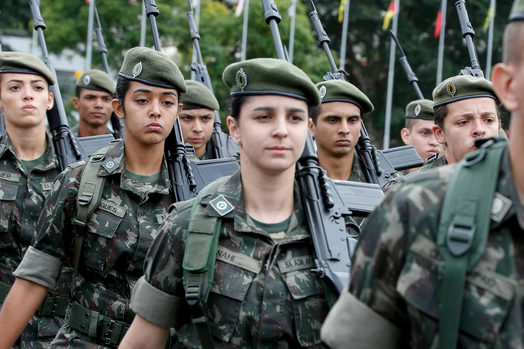 Forças Armadas vão permitir alistamento militar feminino pela 1ª vez em 2025