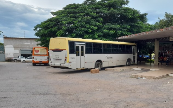 Comunidade exige ônibus entre Campos Belos (GO) e Arraias (TO) de hora em hora