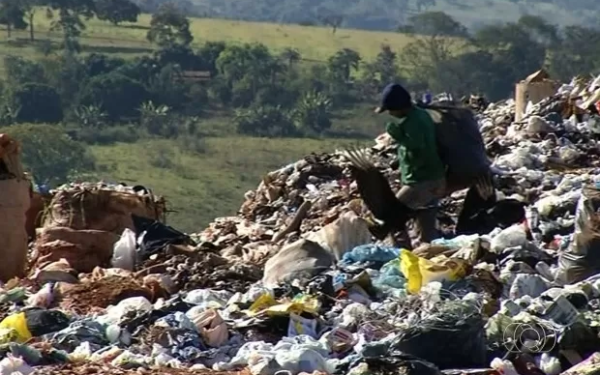 Lixões: 76,01% dos municípios de Goiás estão regulares ou em regularização; segundo Semad