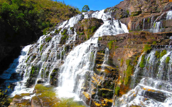 Turista quebra costelas e perfura pulmão após acidente em Tirolesa na Chapada dos Veadeiros