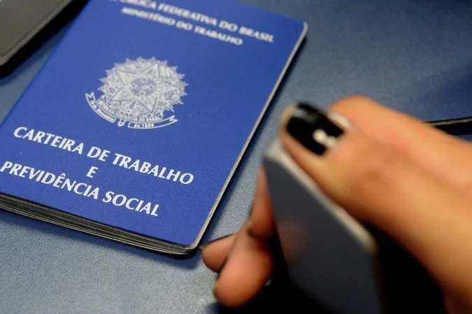 Distrito Federal gera 3 mil empregos com carteira assinada em março