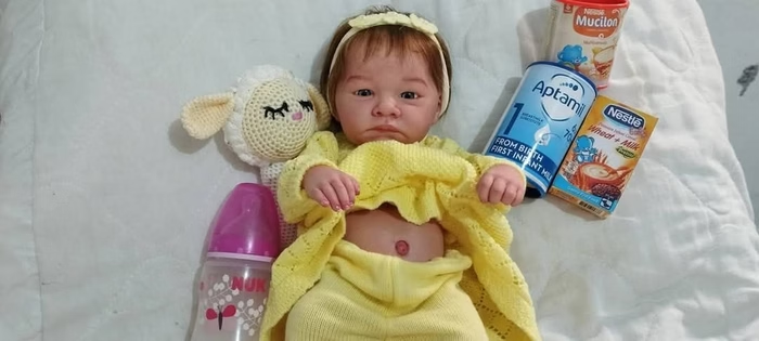 Saúde mental: mulher leva bebê reborn para receber atendimento em UPA: “Muita dor”