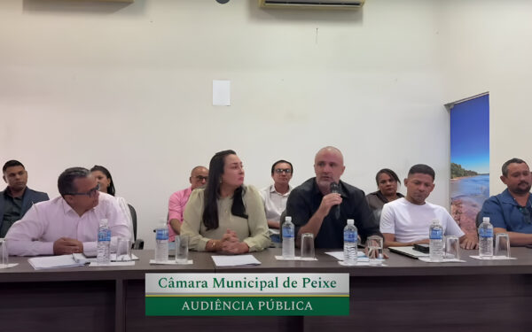 Em Peixe (TO), MP reúne comunidade para debater gastos públicos milionários com eventos no município