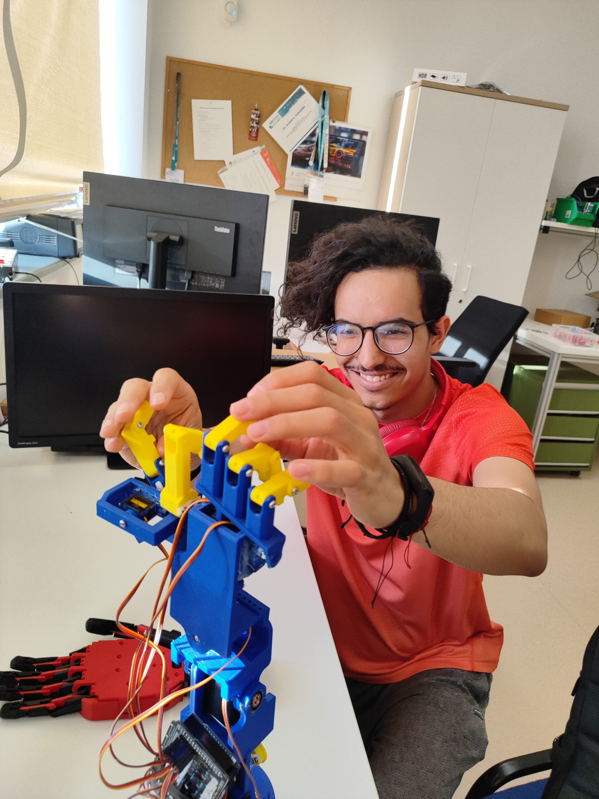 De Campos Belos (GO): Jovem cientista brasileiro lança rifa solidária para estudar neurociência em Israel