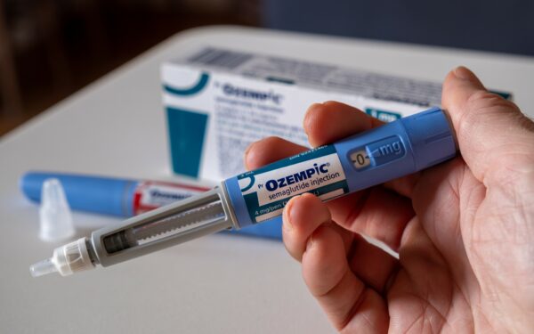 Exigência de receita para Ozempic, Wegovy e outras canetas emagrecedoras passa a valer