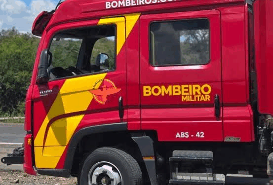 Bebê de 6 meses é arremessada de carro em capotamento na zona rural de Posse (GO)