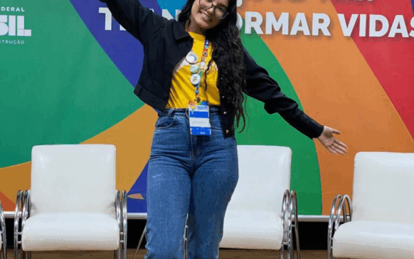 Estudante de Campos Belos (GO) é escolhida para representar o estado na etapa internacional do Parlamento Juvenil do Mercosul