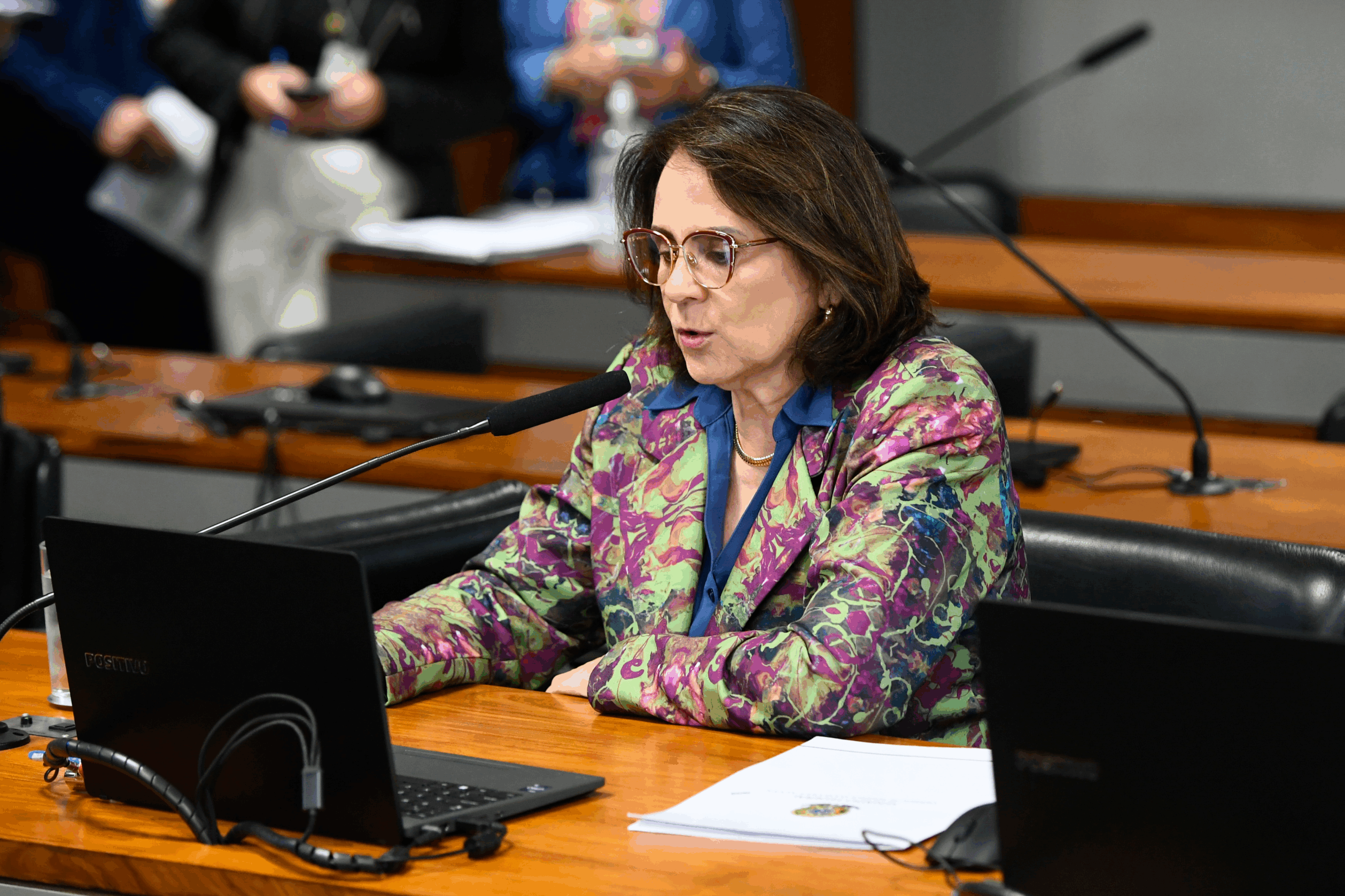 Senadora Damares Alves lamenta morte de brasileira que caiu em vulcão na Indonésia