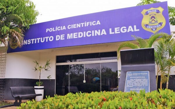 Corpo de homem ainda não identificado e não reclamado aguarda familiares no IML de Palmas