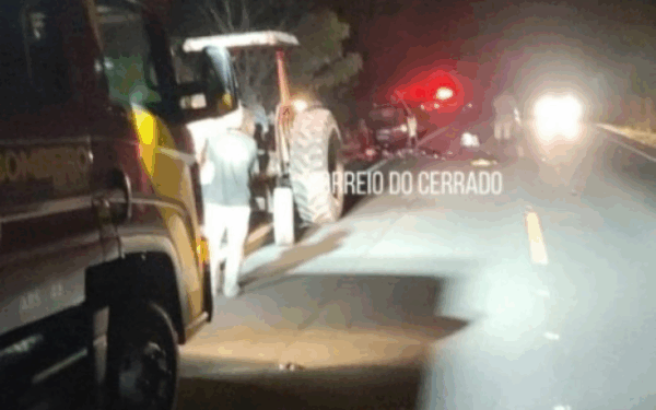 Motociclista morre em colisão com trator na GO-118, em Campos Belos (GO)